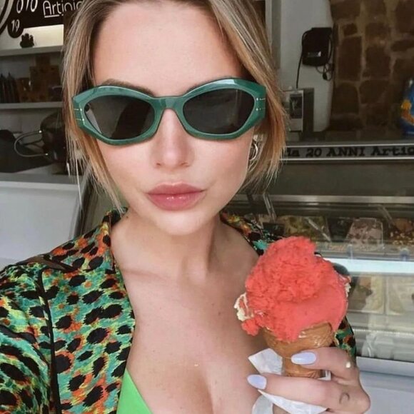 🕶️ New Dior DIORSIGNATURE B1U 55C0 Sunglasses - Shiny Green Frame, Green Lenses - Picture 4 of 12